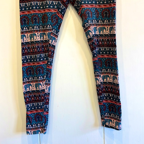 Culture Shop Elephant Leggings Med Used And In Good Condition Multicolored Soft - Picture 3 of 5